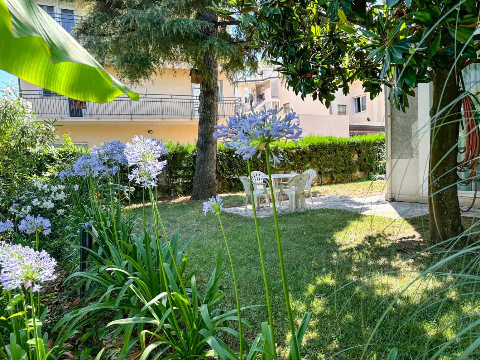 Loft 3, A 150 M Dal Mare, Pineto Centro Apartamento Exterior foto
